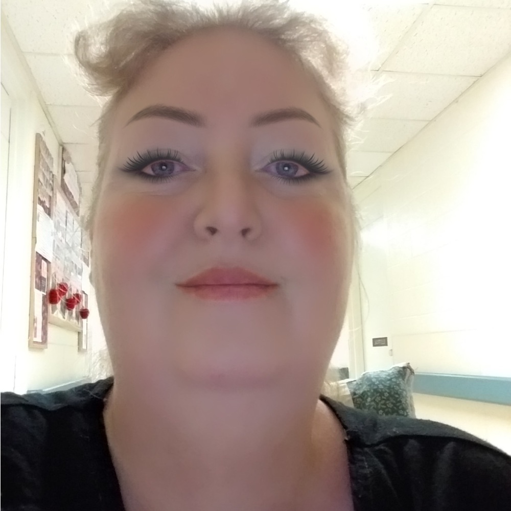 Meet your Posher, Tena